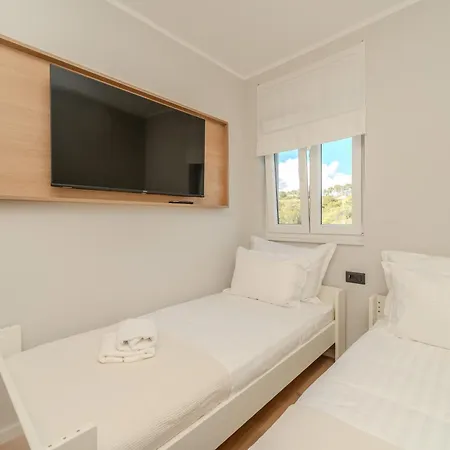 Luxury Rooftop Apartment