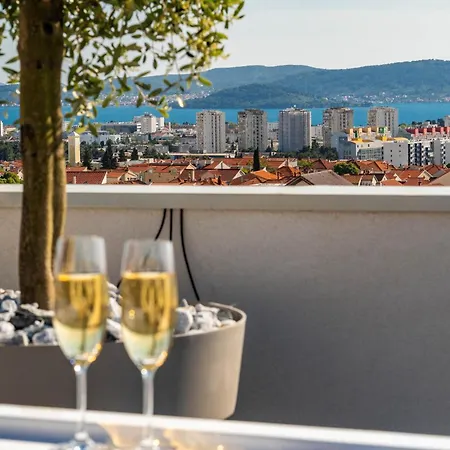 Luxury Rooftop