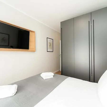Luxury Rooftop Apartment *